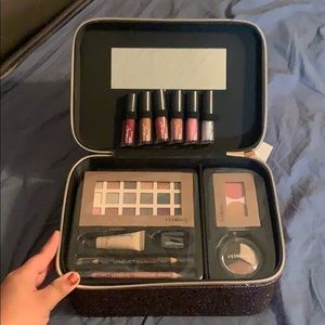 Makeup box